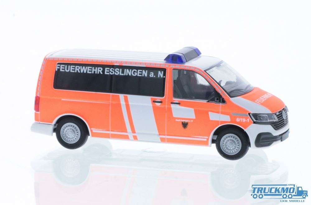 Rietze Feuerwehr Esslingen a. Neckar Volkswagen T6.1 53894