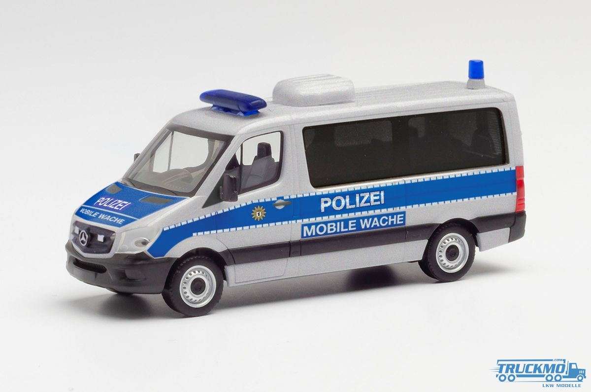Herpa Police Berlin / Mobile Wache Mercedes-Benz Sprinter 13 flat roof bus 095747