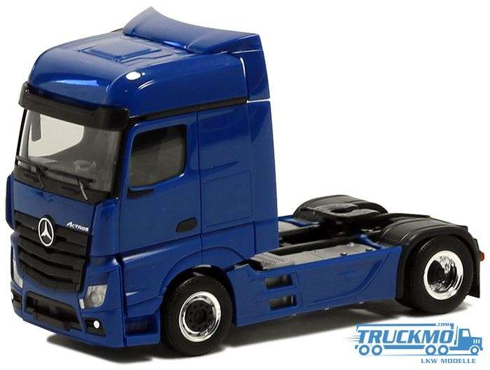 Herpa Mercedes Benz Actros BigSpace 2018 blue, Chassis black 560452