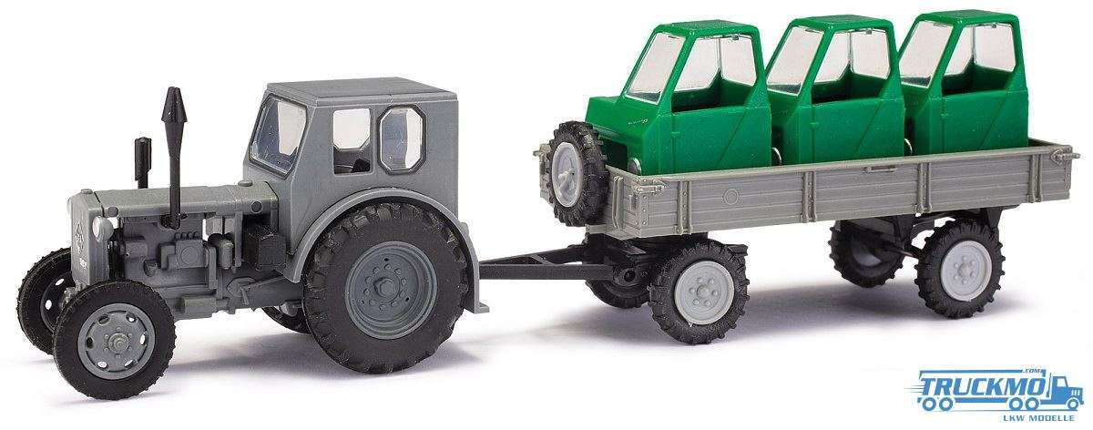 Busch Traktor Pionier + Anhänger Fahrerhäuser 210006430