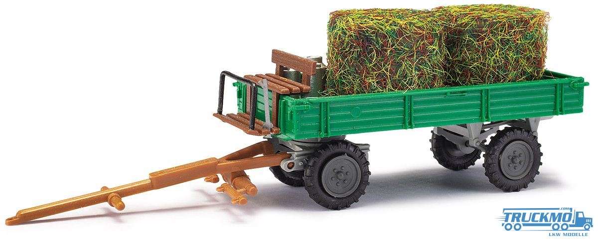 Busch wagon green + hay rolls + milk cans 210005911