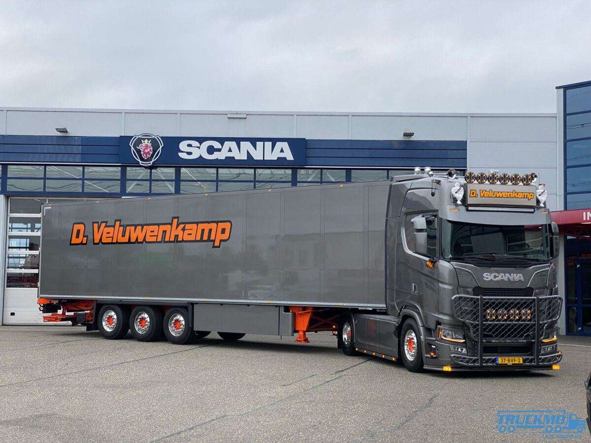 WSI D. Veluwenkamp Int. Transport B.V. Scania S Highline CS20H 4x2 Reefer Semitrailer 3axle 01-4309