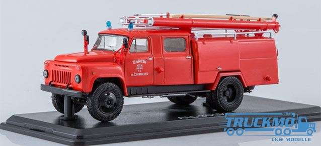 Start Scale Models Fire engine AC-30 (53A)-106A DPD 83SSM1263