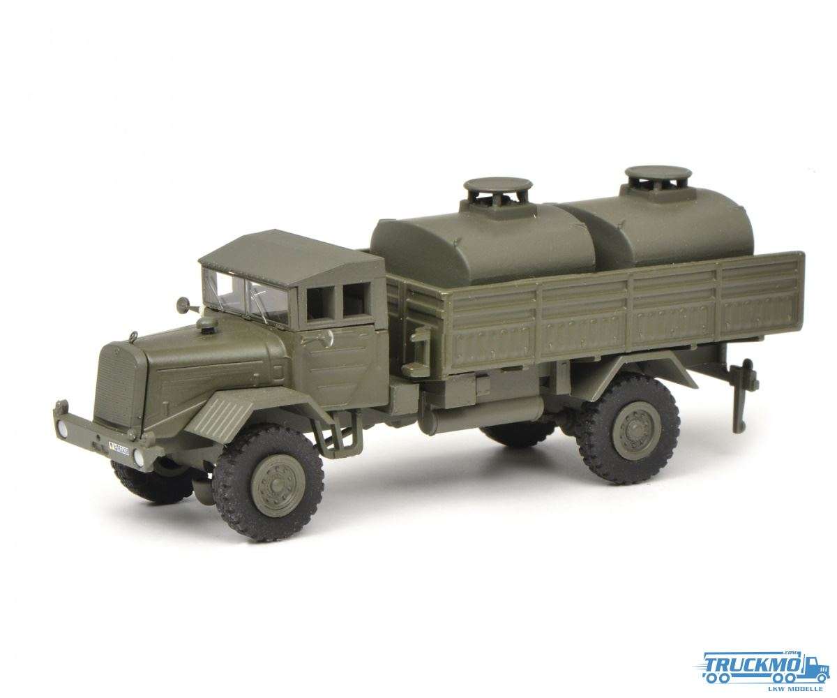 Schuco military model Bundeswehr Mercedes Benz LG 315 tank truck 452642400