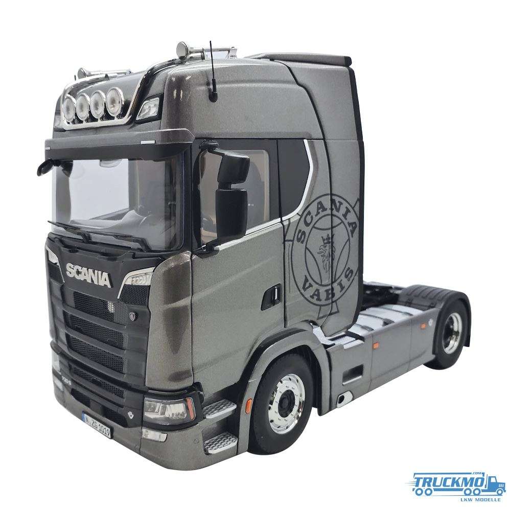 https://www.truckmo.com/media/image/84/30/c2/NZG_Scania_V8_730S_4x2_gray_1019_55_LKW-Modelle_TRUCKMO_1_1280x1280.jpg