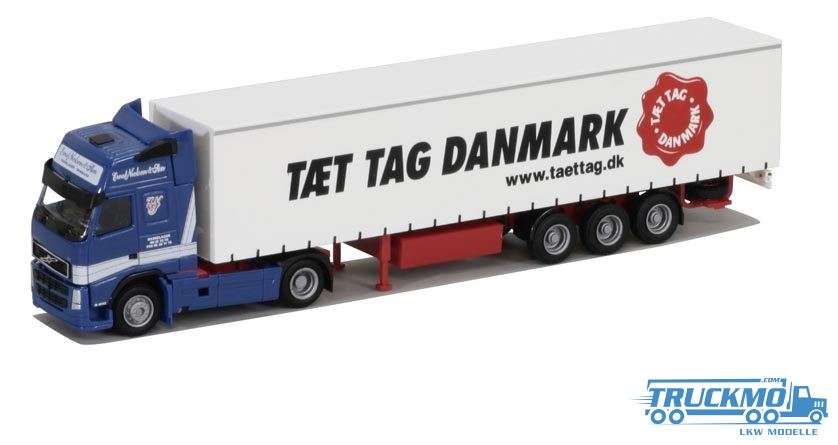 AWM Taet Tag Volvo FH Globetrotter XL curtainside semitrailer 53520
