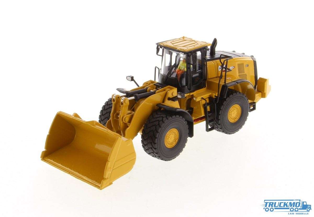 Diecast Masters CAT 982XE wheel loader 85685