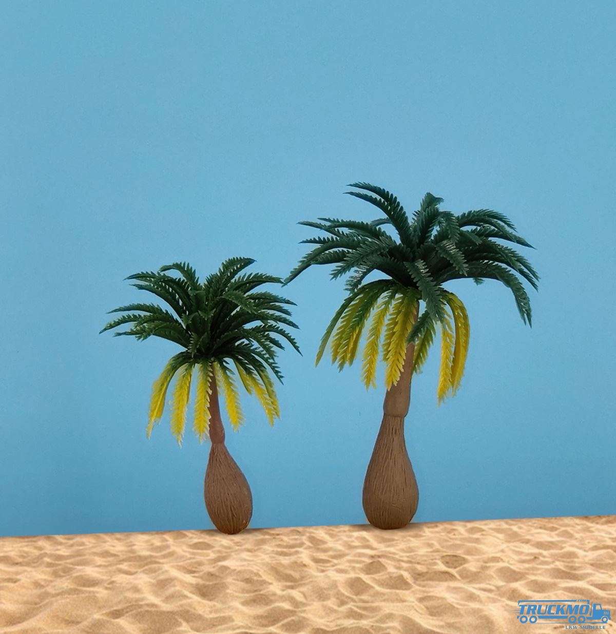 VK models 2 tropical coconut palms 7.5 + 10cm green with yellow 37004