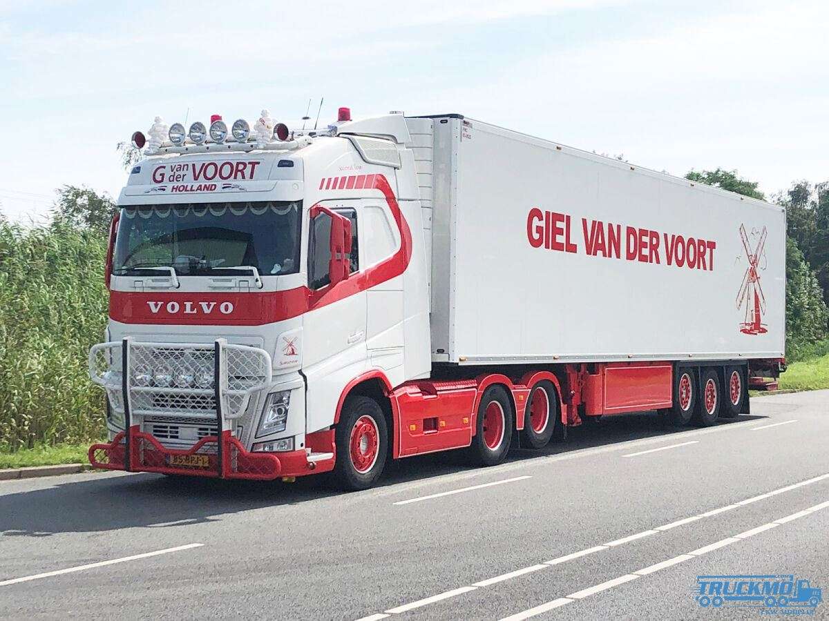 WSI Giel van der Voort Volvo FH4 Globetrotter reefer semitrailer 01-4397
