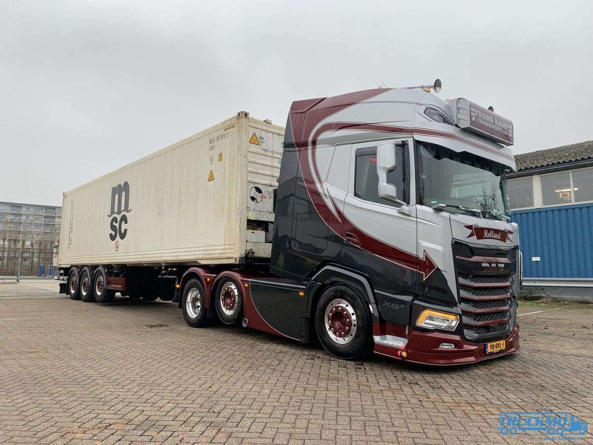 WSI Frans Kamp Transport DAF XG+ TwinSteer container semitrailer + 40ft Container 01-4463